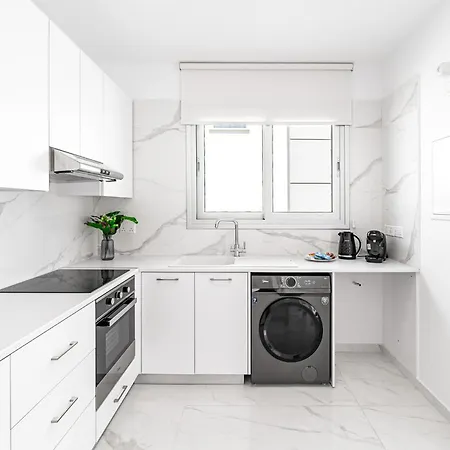 Seabreeze Elina By Ezoria Villa Protaras