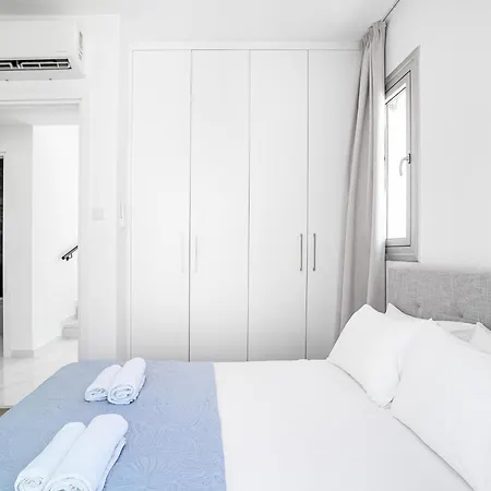 Villa Seabreeze Sofia By Ezoria Villas * Protaras
