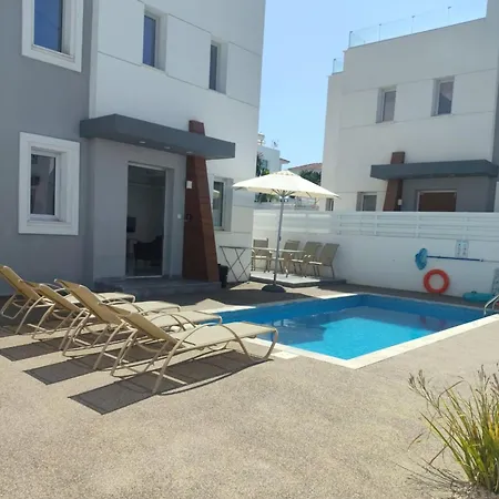 Villa Seabreeze Sofia By Ezoria Villas プロタラス