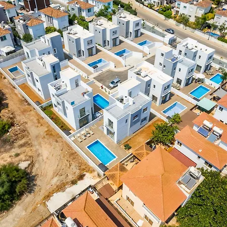 Villa Seabreeze Sofia By Ezoria Villas