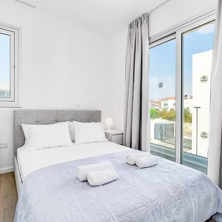 Villa Seabreeze Sofia By Ezoria Villas